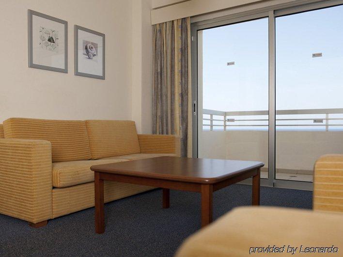 Sentido Kouzalis Beach Hotel Protaras Habitación foto